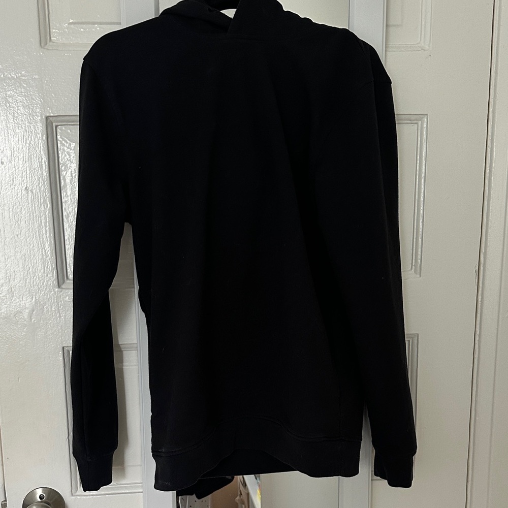 Cuts Brand: Men's Black Sweatshirt